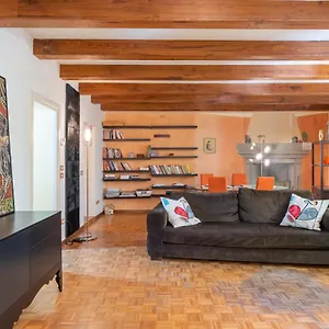 Piazza Napoleone Lovely Apartment Lucca