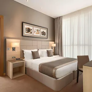Tryp By Wyndham Center Отель